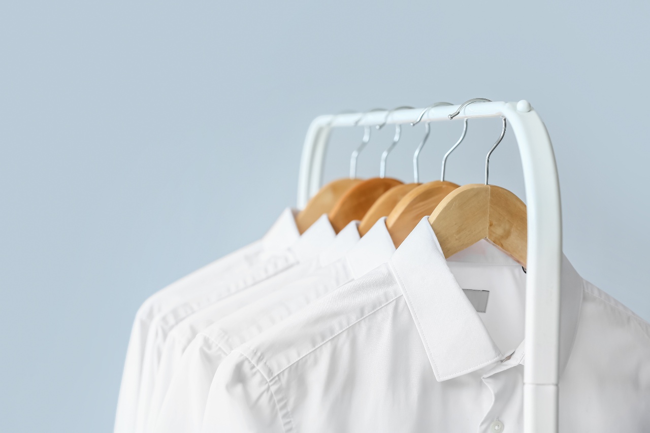 professional ironing services-Merci-Cleaning-London-1