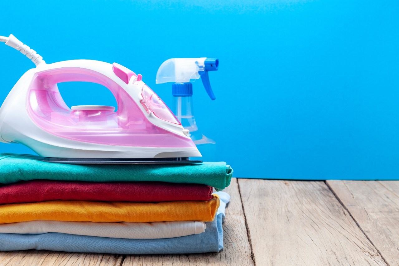 professional ironing services-Merci-Cleaning-London-2