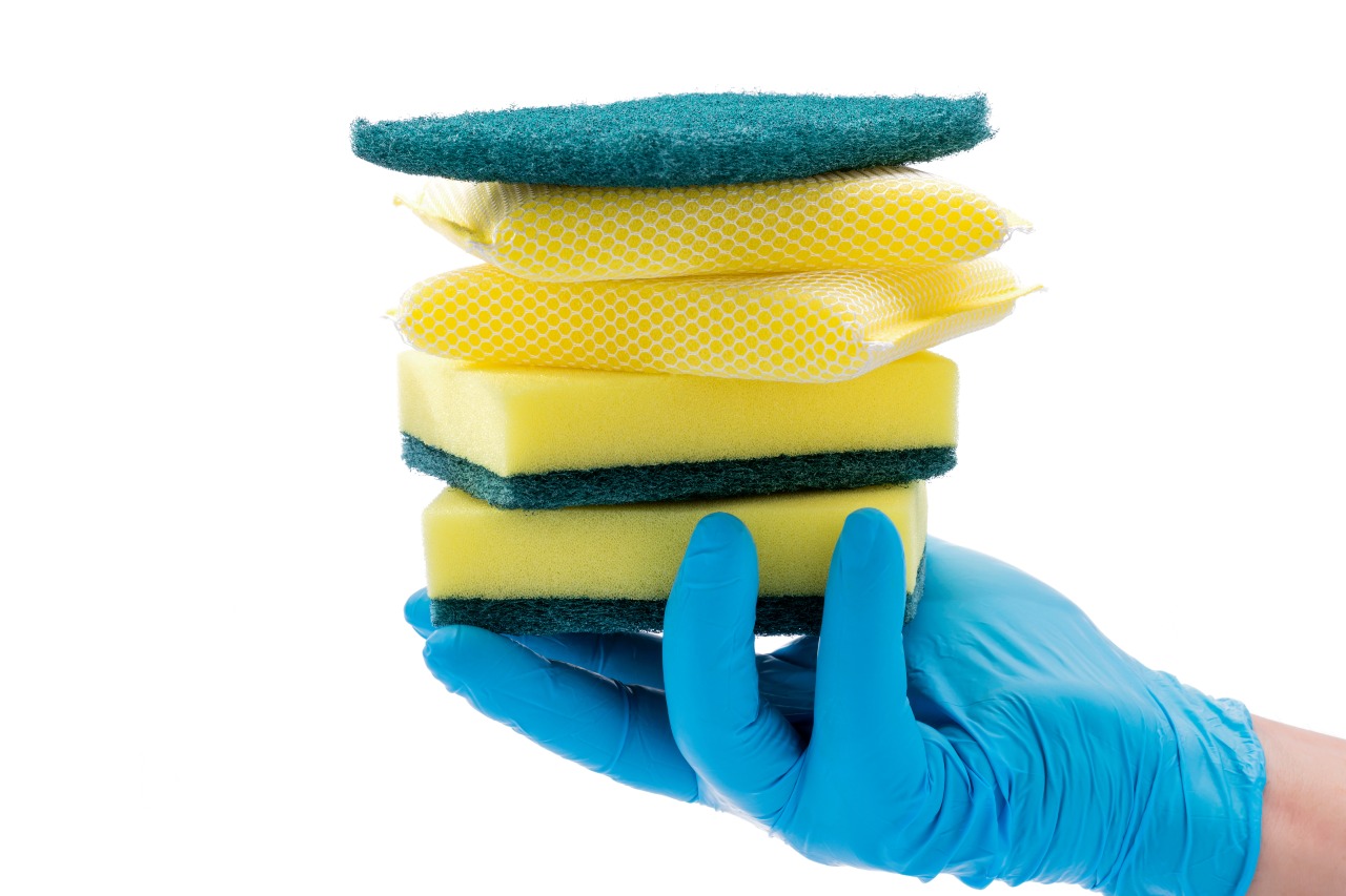 7 cleaning tools every household must have-Merci-Cleaning-2