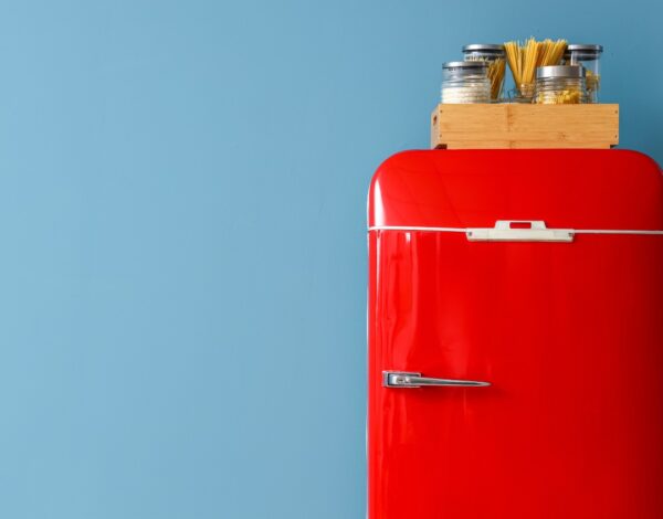 How to deep clean your fridge to a sparkle-Merci-Cleaning