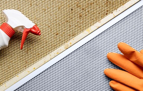 A step-by-step guide on cleaning your cooker hood-Merci-Cleaning-London